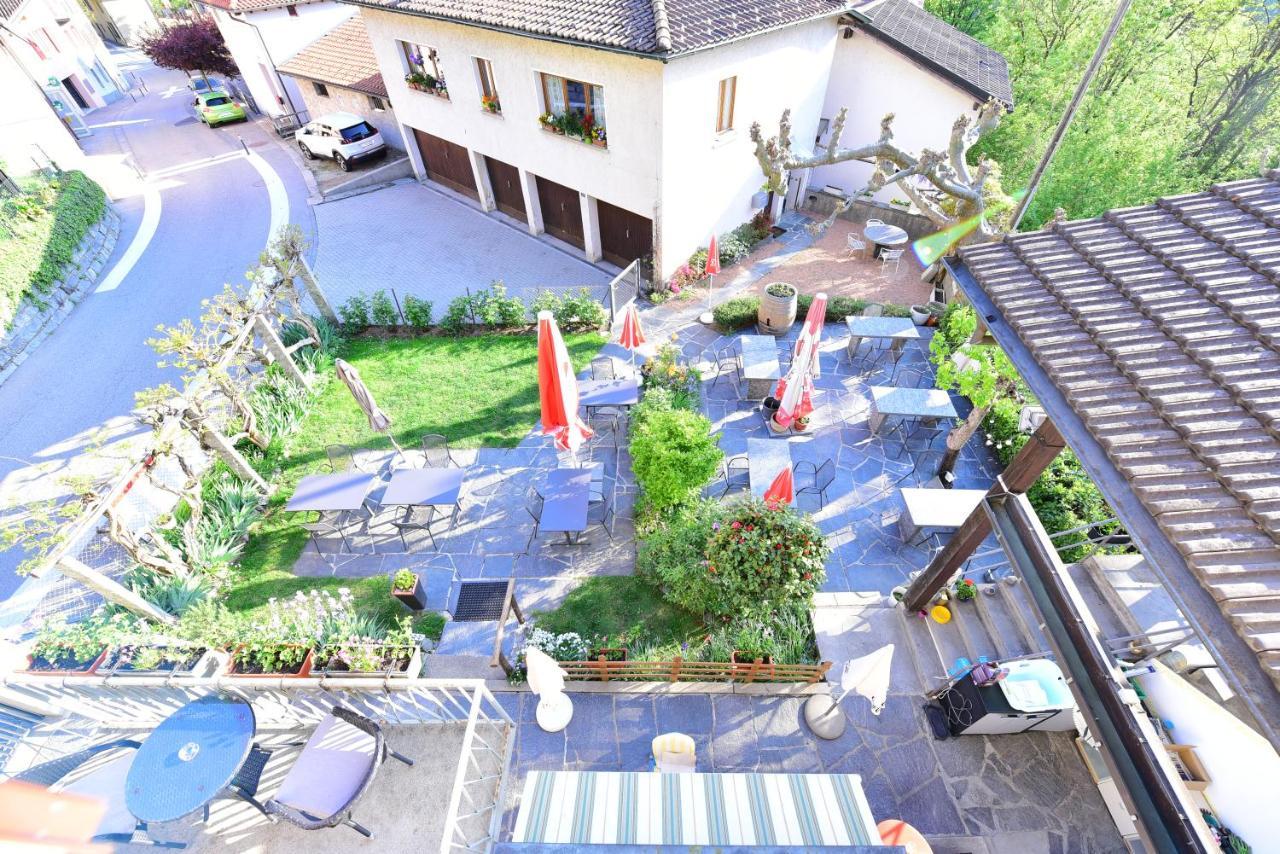 Hotel Pensione Serena Purasca Extérieur photo