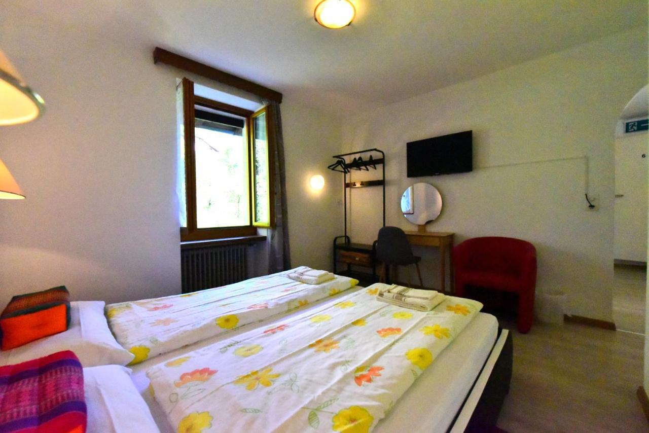 Hotel Pensione Serena Purasca Extérieur photo