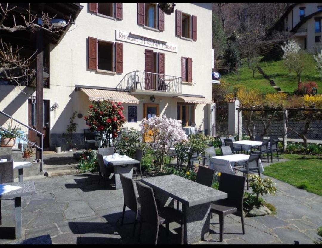 Hotel Pensione Serena Purasca Extérieur photo